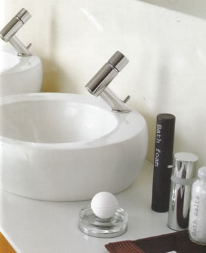 Torneiras, Sanitários