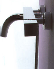 Torneiras, Sanitários