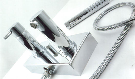 Torneiras, Sanitários